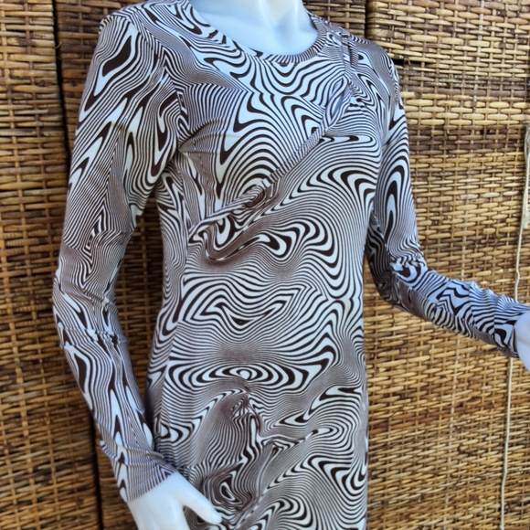 Wild Fable Swirl Optical Illusion Bodycom Dress M NEW - Picture 6 of 14